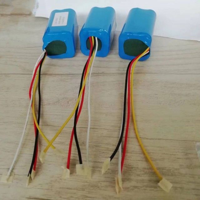 Zastosowany 14,8v 2200mah z akumulatorem 18650 komórka 4s1p z BMS dla zamiatacza