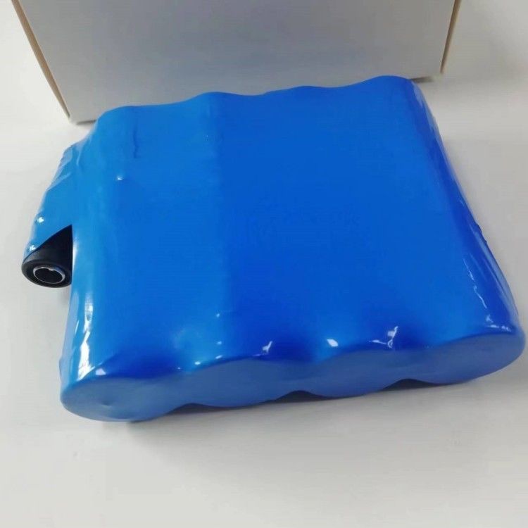 4 komórki 21700 7,4 V z akumulatorem 10000mah 2 sztuk w serii 2 równolegle z Dc5.5x2.1mm