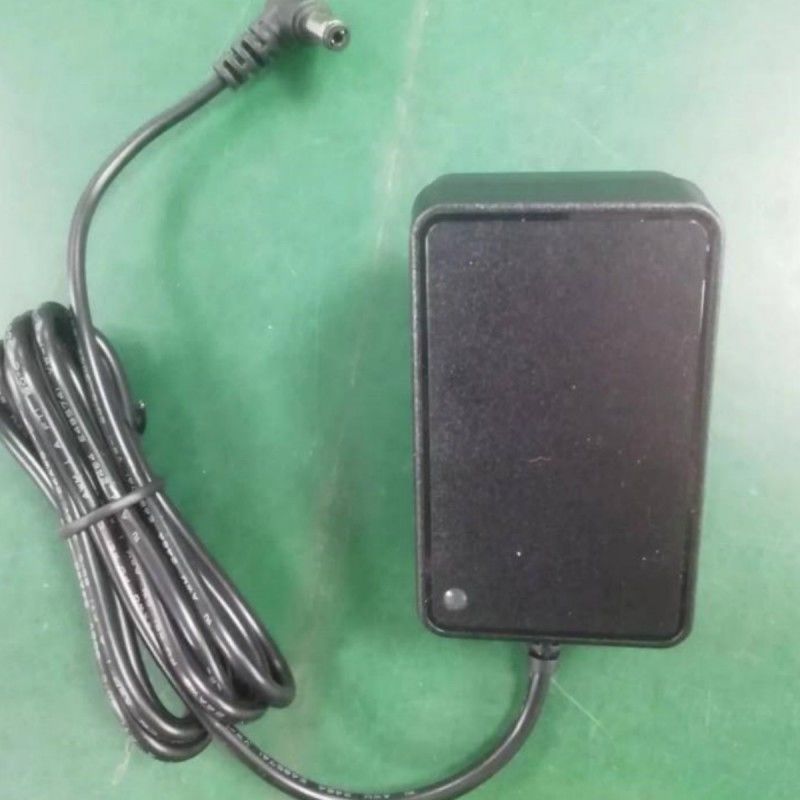 Ładowarka akumulatora 12V 2A US Plug DC Bend Head 90° 2.1 mm Barrel Jack Two Amp