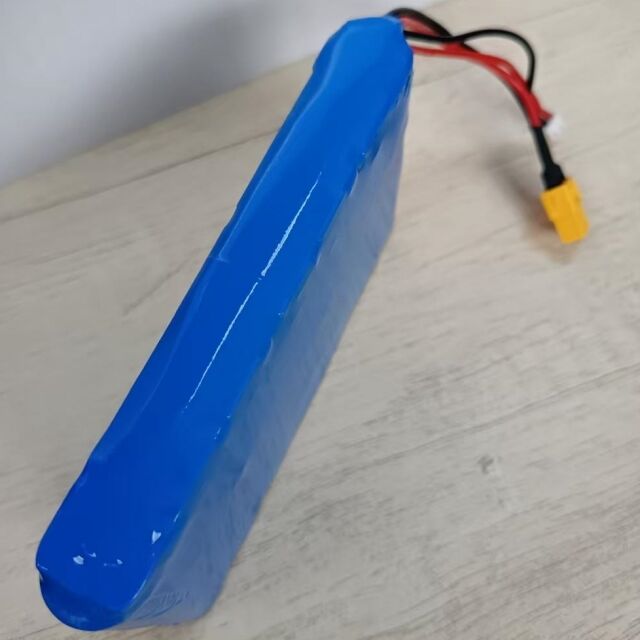 Niestandardowy zestaw baterii 7s1p 18650 24V 3500mAh dla silnika 350W z wtyczką Xt60